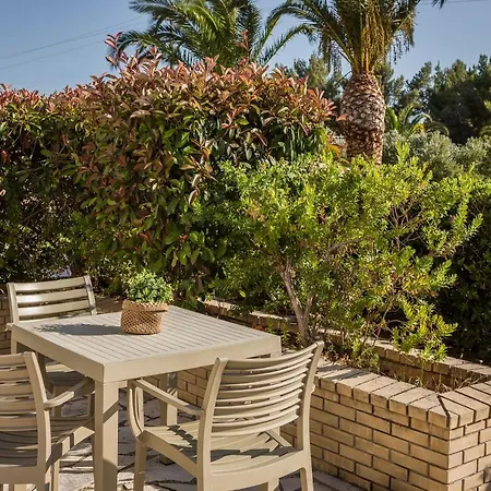 Marinos 公寓 拉瑟