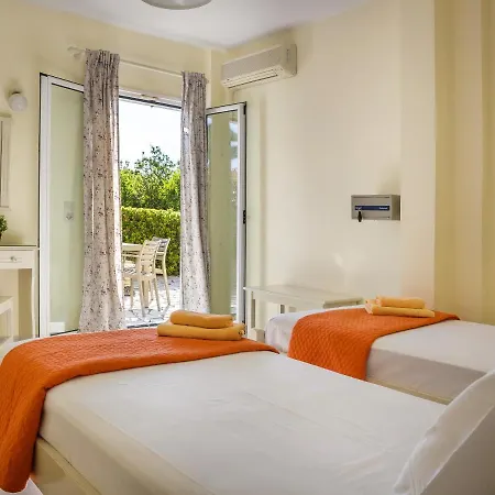 Marinos Апартаменты *